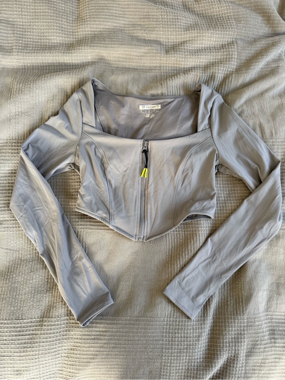 Forever 21 active Long-Sleeve Cropped Zip top